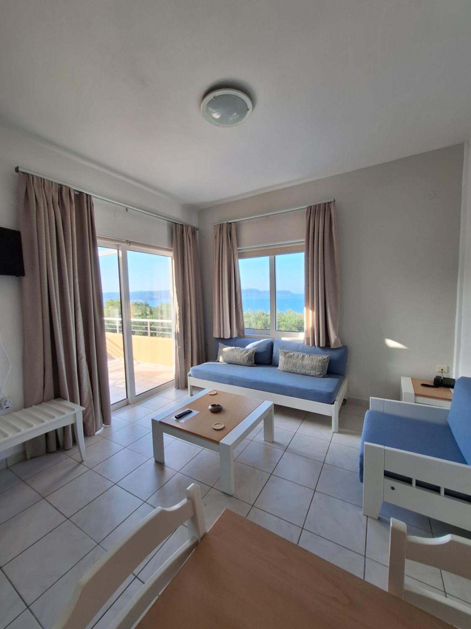 Artemis Apartments カリヴェス エクステリア 写真