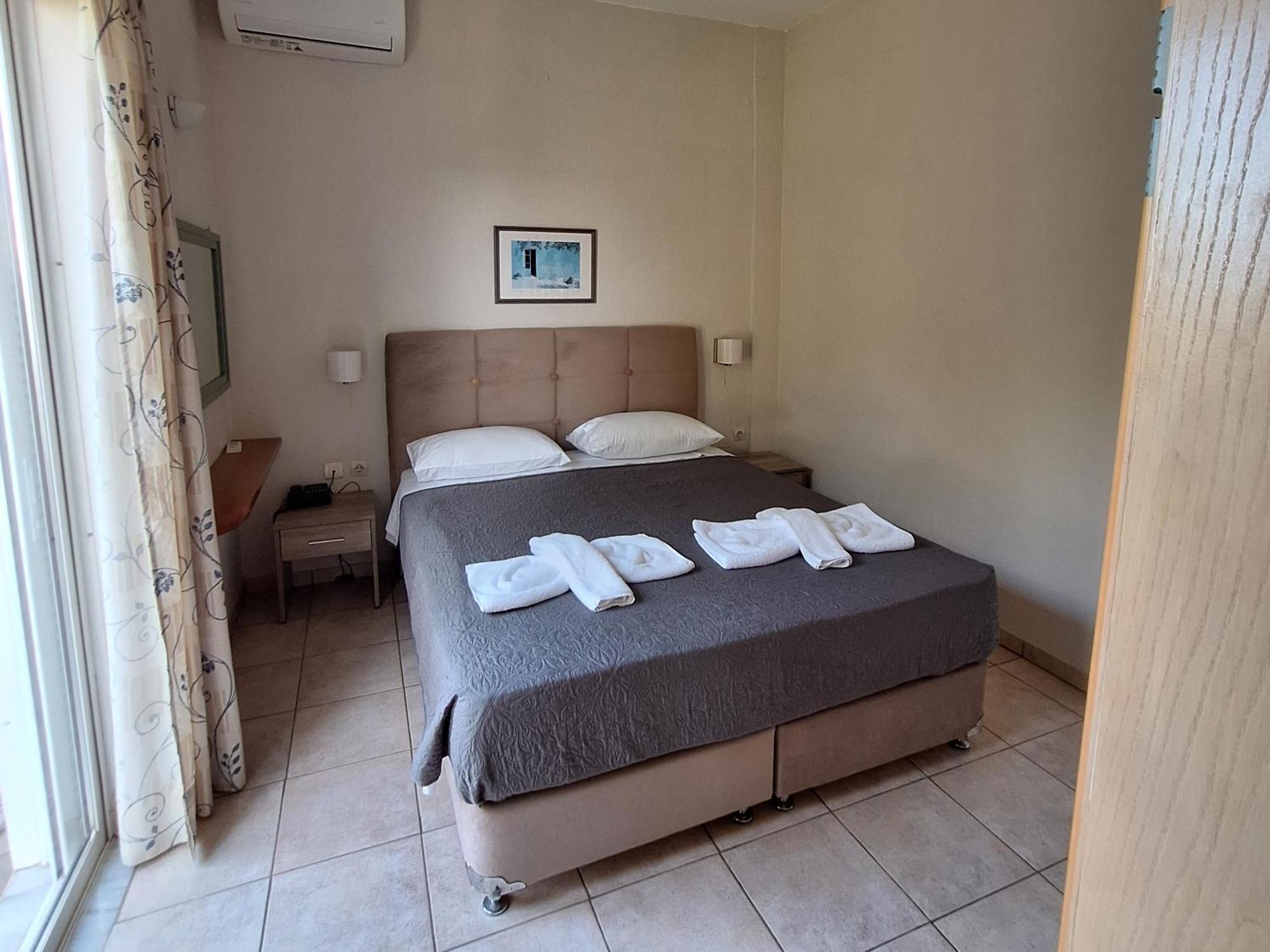Artemis Apartments カリヴェス エクステリア 写真