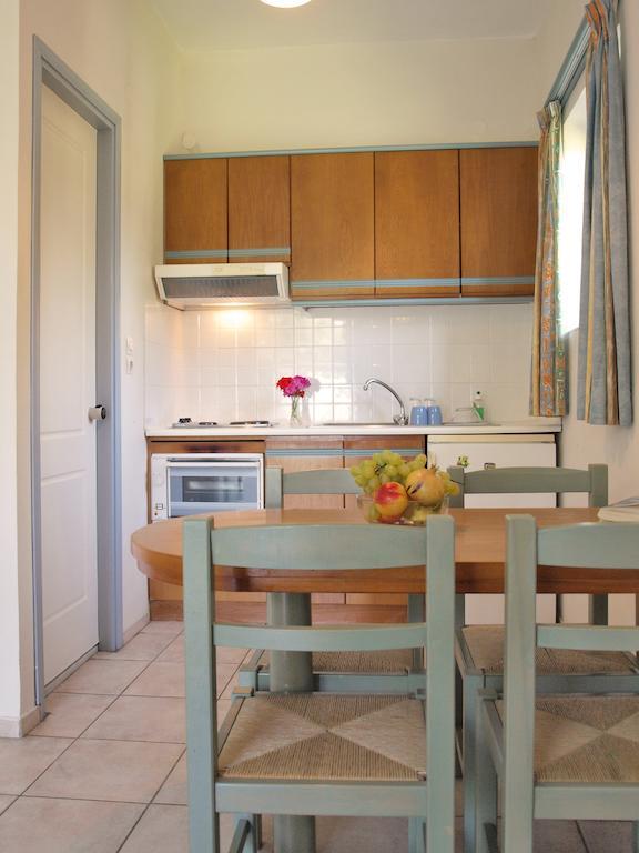 Artemis Apartments カリヴェス エクステリア 写真