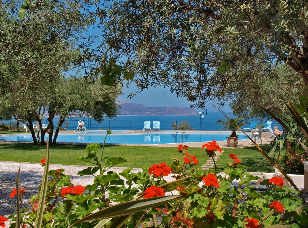 Artemis Apartments カリヴェス エクステリア 写真